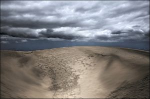 7265 Erik Holmgaard     Heavy clouds over the dune     